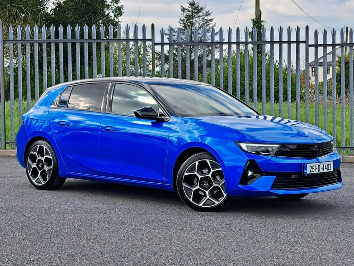 Opel Astra GS 1.2TURBO 130BHP  **TOP SPEC** - Image 3