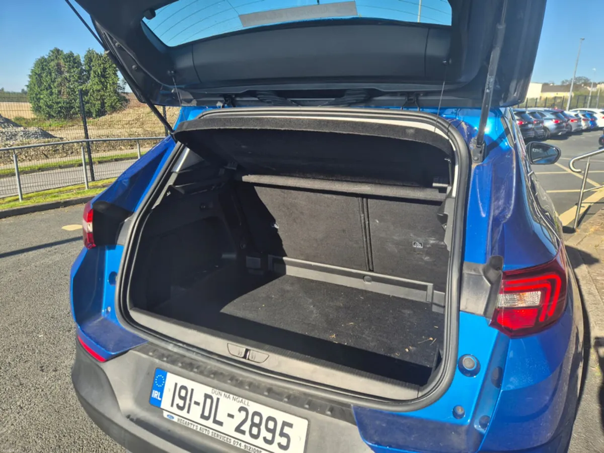 Opel Grandland X 1.5TD SE 130PS 5DR - Image 4