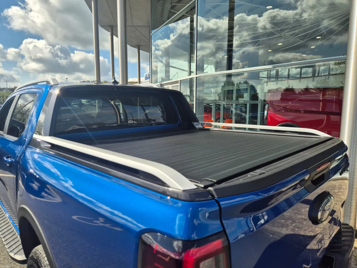 Ford Ranger WILDTRAK 2.0TD 205PS 10 SPEED AUTO - Image 4