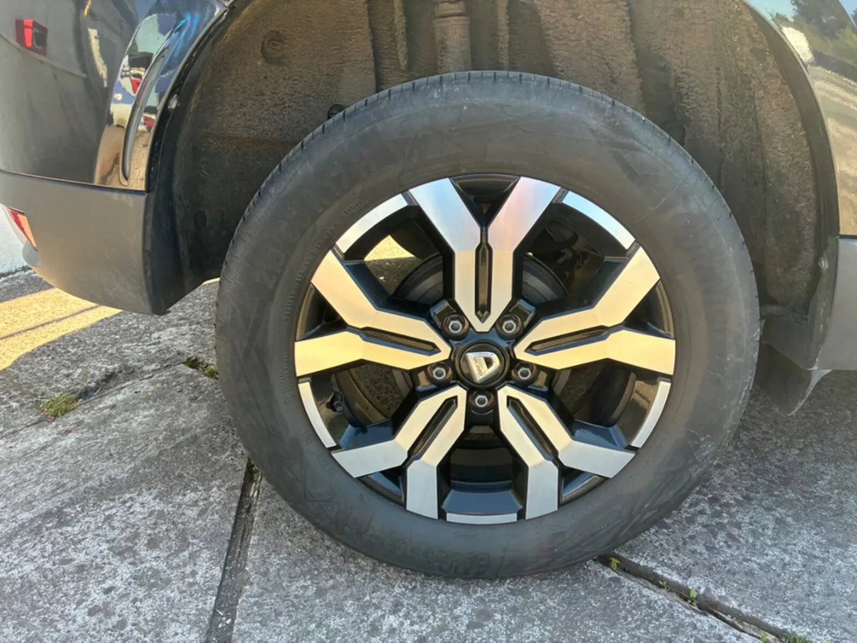 Dacia Duster PRESTIGE TCE 90 4X2 5DR - Image 3