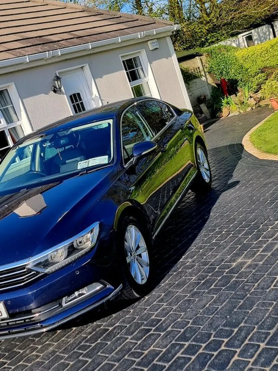 2016 Volkswagen Passat - Image 4