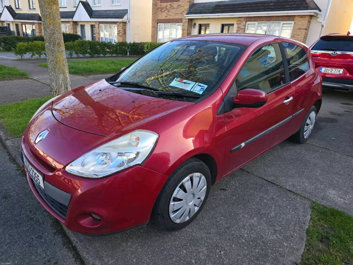 2010 Renault Clio - Image 1