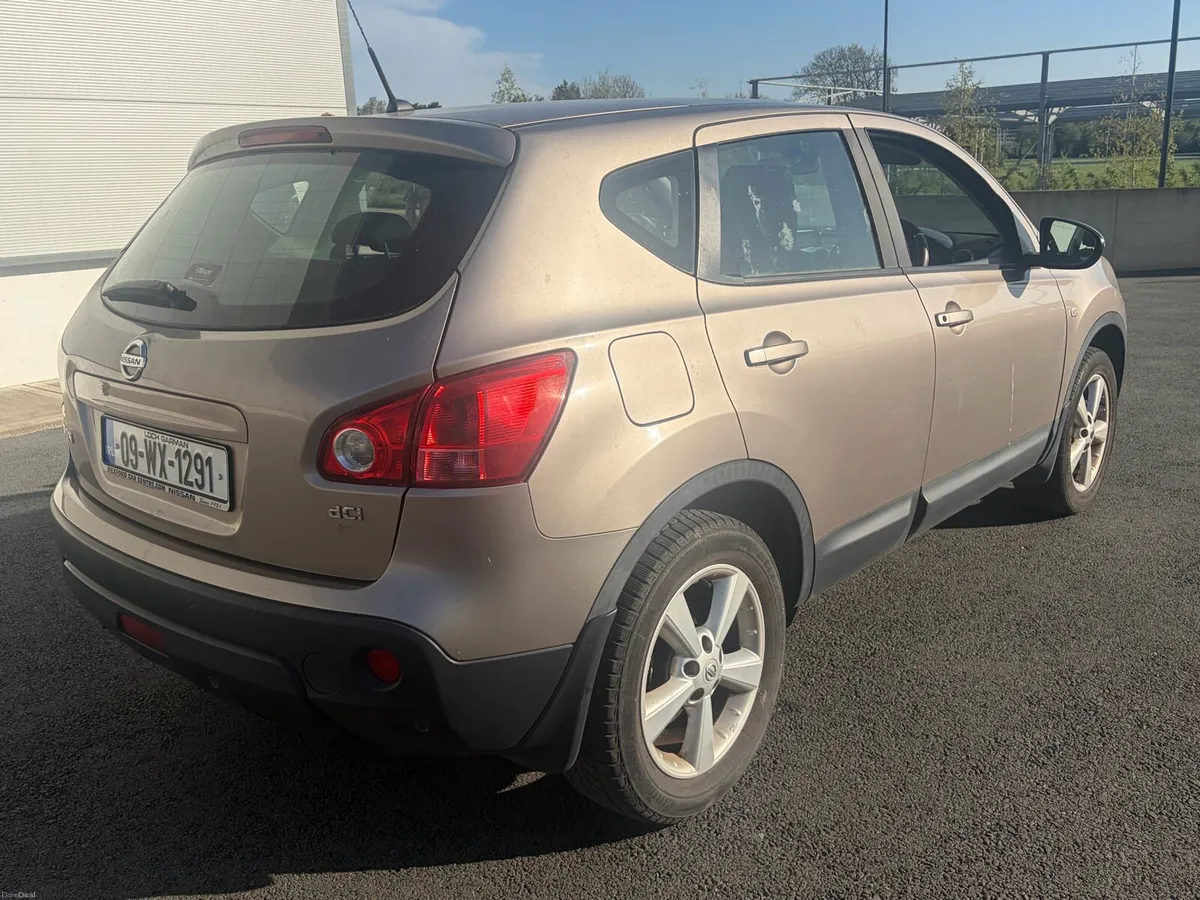 Nissan Qashqai NCT & TAX - Image 3
