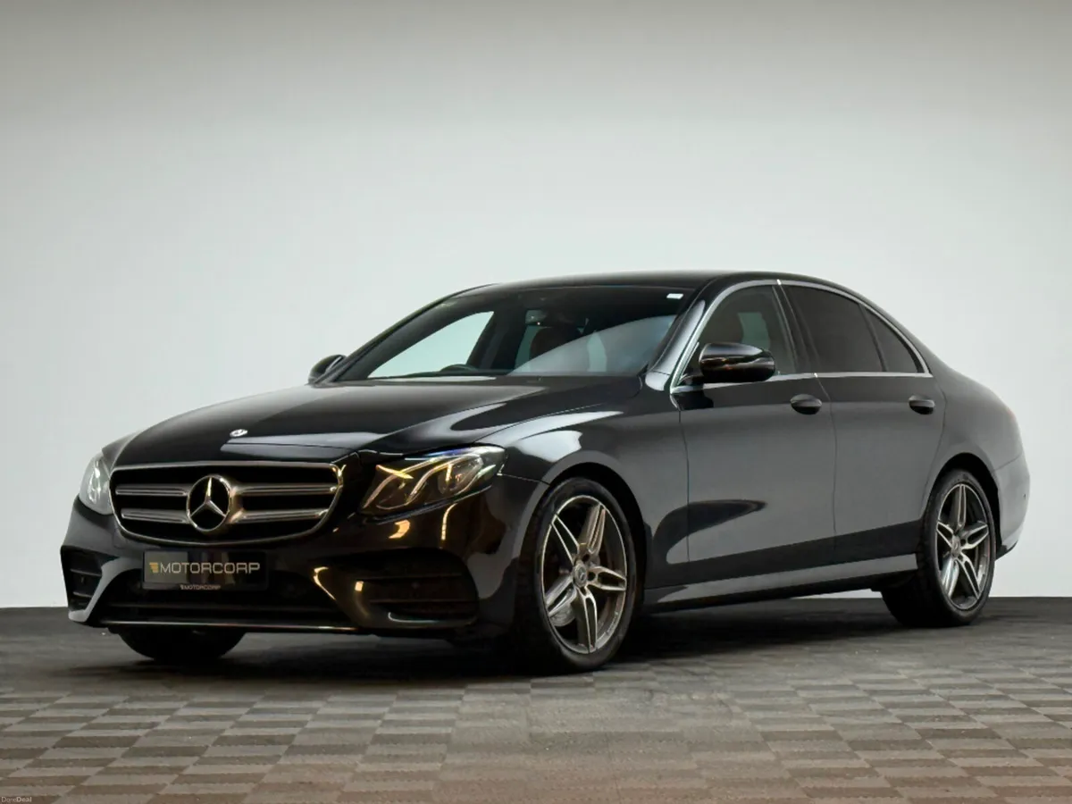 Mercedes-Benz E-Class E220D AMG LINE AUTO - Image 3