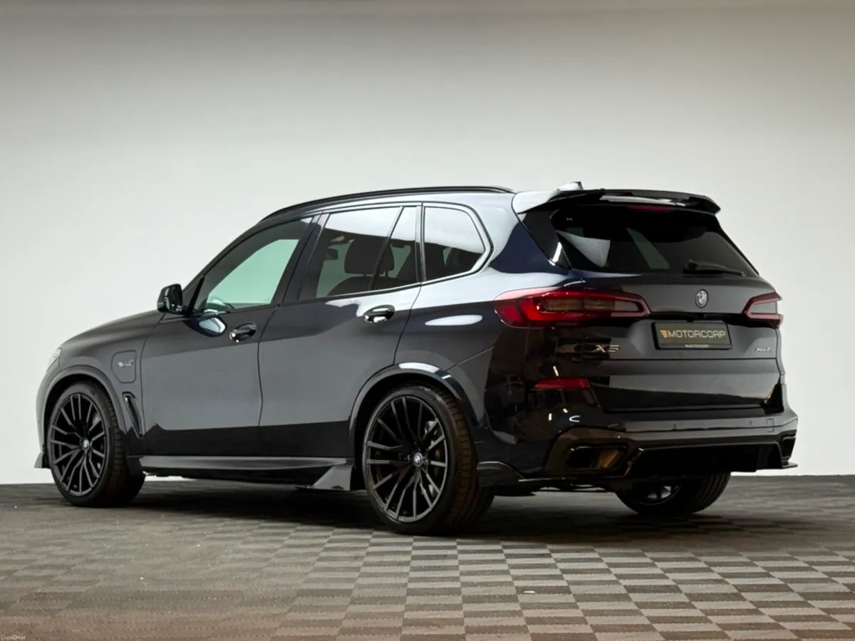 BMW X5 45E M SPORT XDRIVE *PAN ROOF* - Image 4