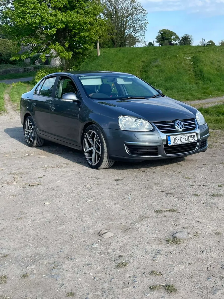 Volkswagen Jetta - Image 1