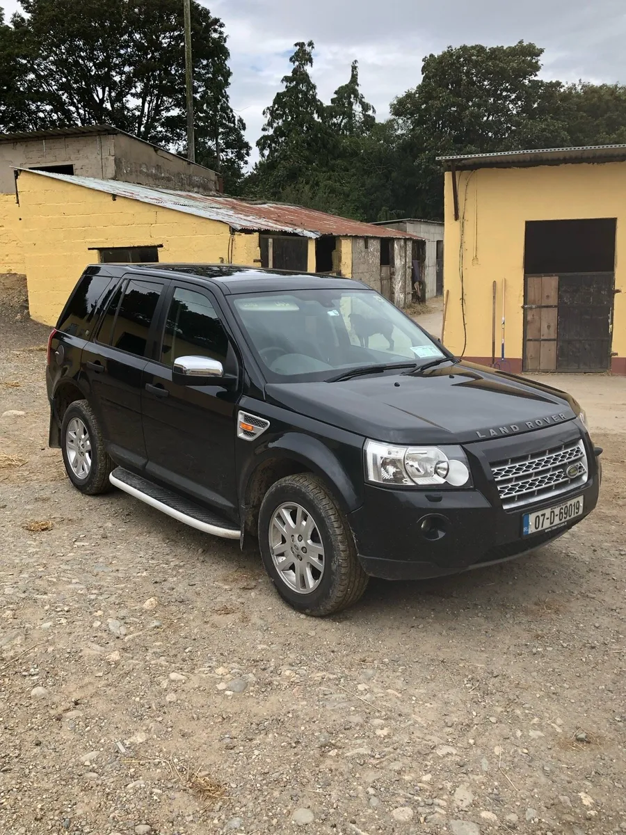 Land Rover - Image 3
