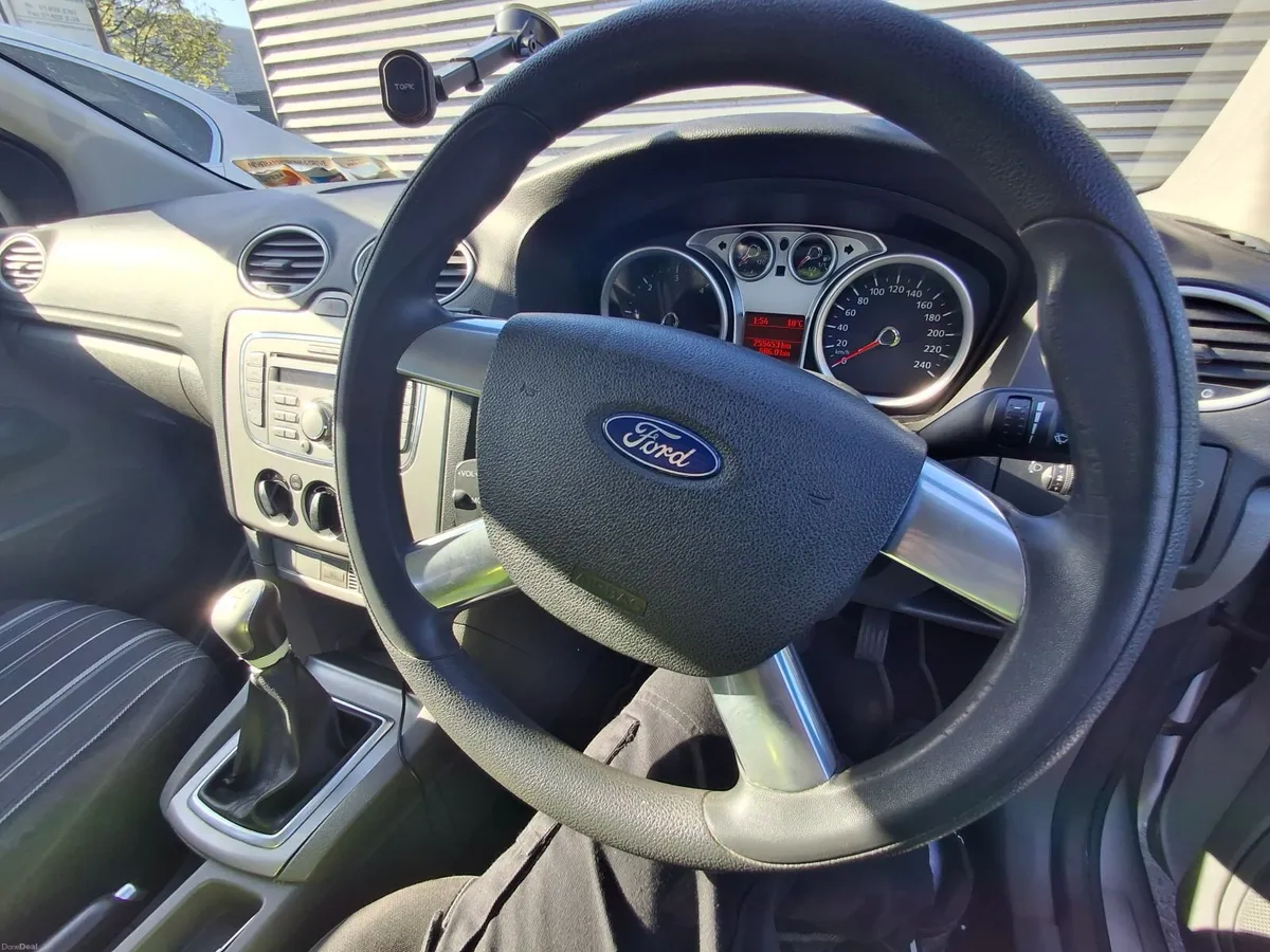 Ford Focus 2009 - Image 5