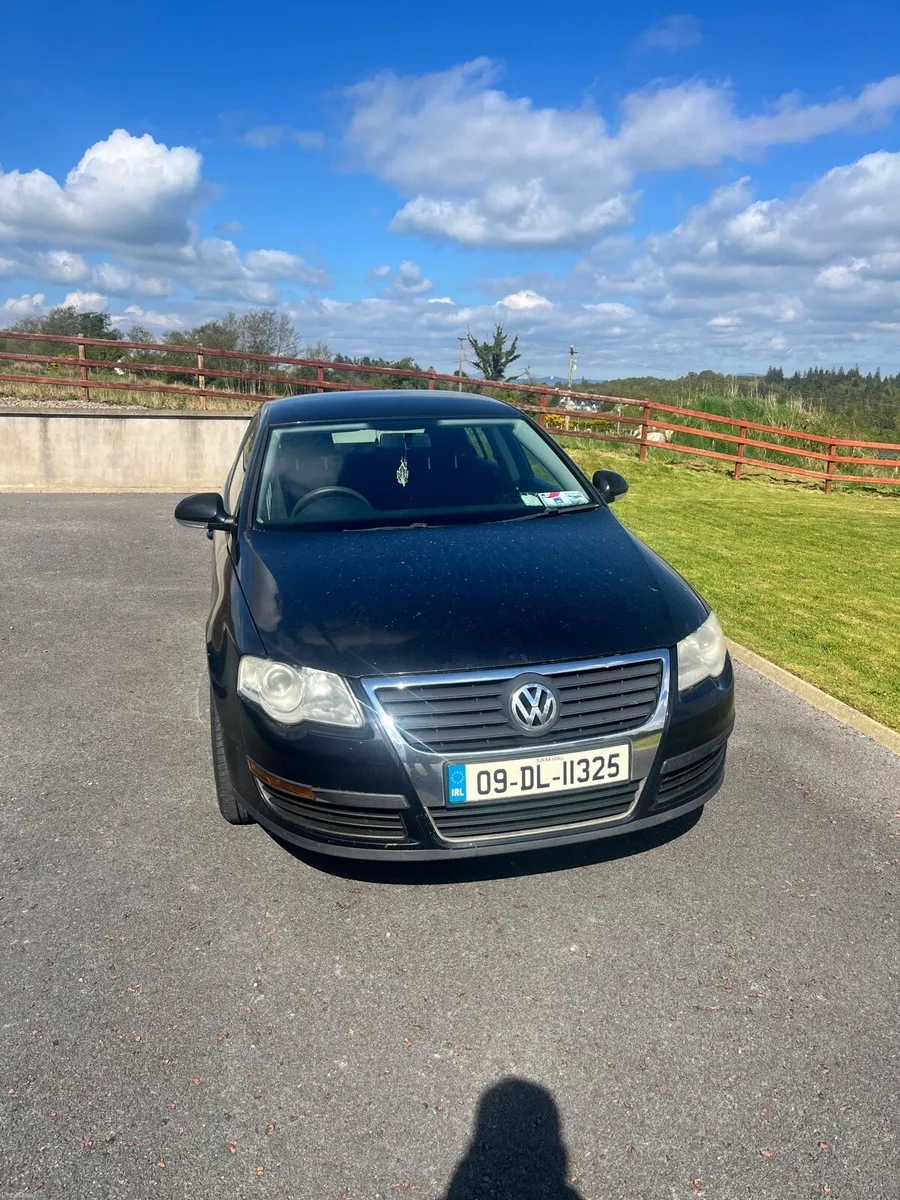 2009 Volkswagen Passat 2.0 TDI - Image 3