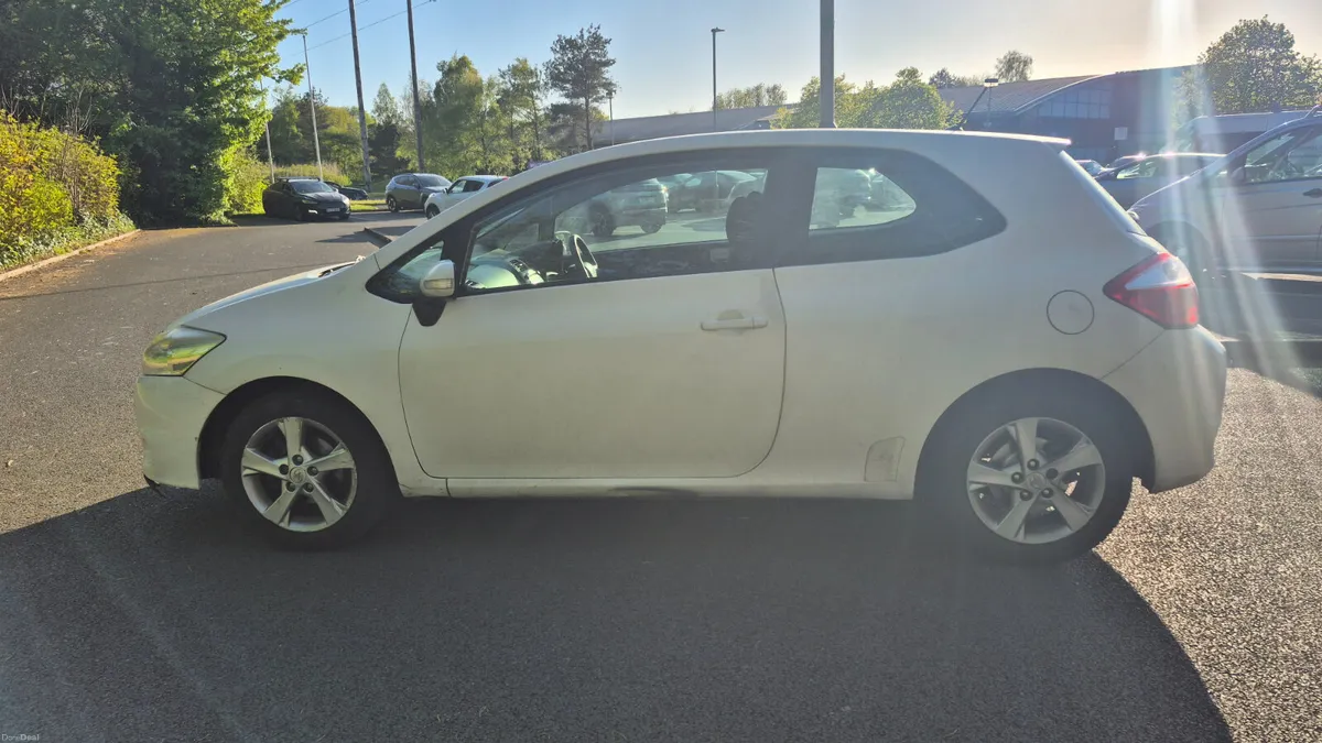Toyota Auris 2010 1.4 Nct & Tax - Image 4