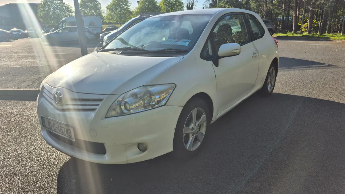 Toyota Auris 2010 1.4 Nct & Tax - Image 3