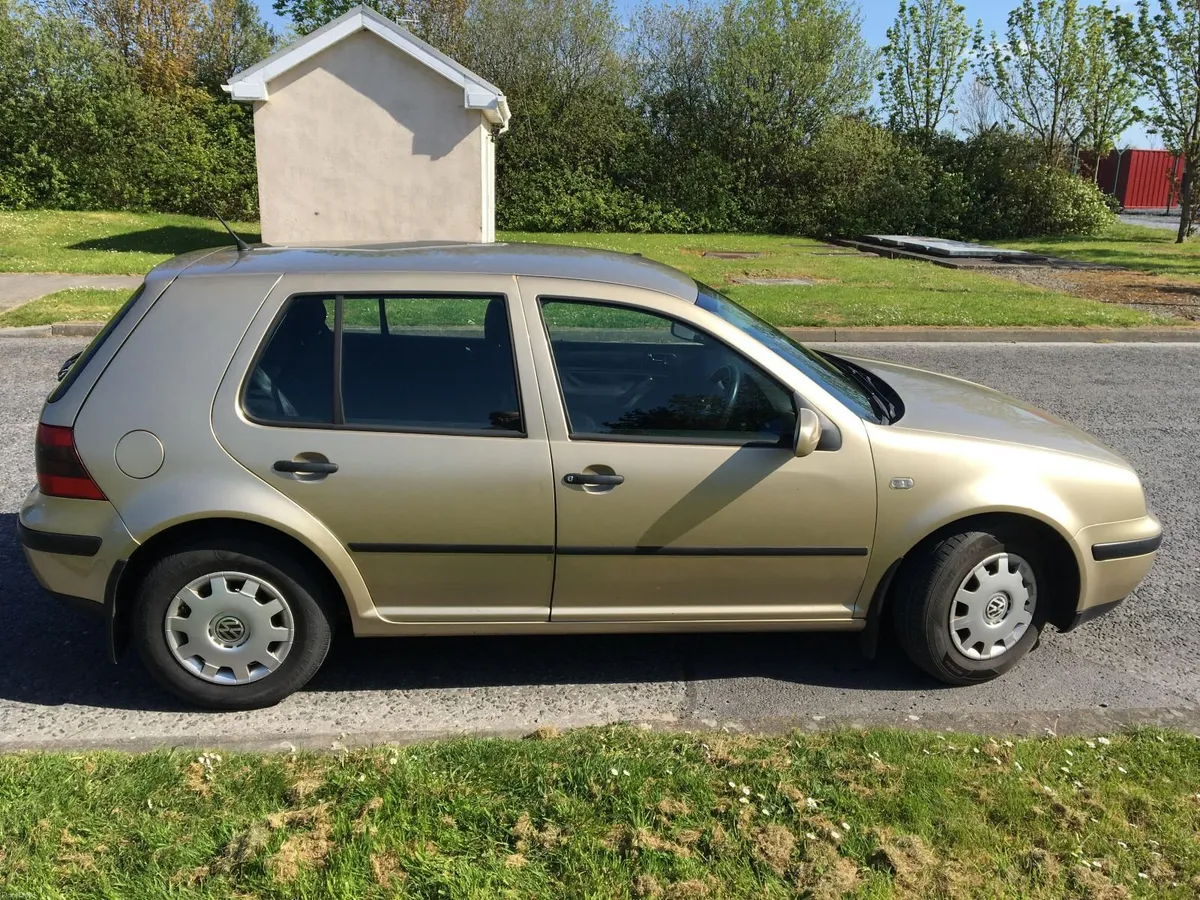 Volkswagen Golf 2003 - Image 2