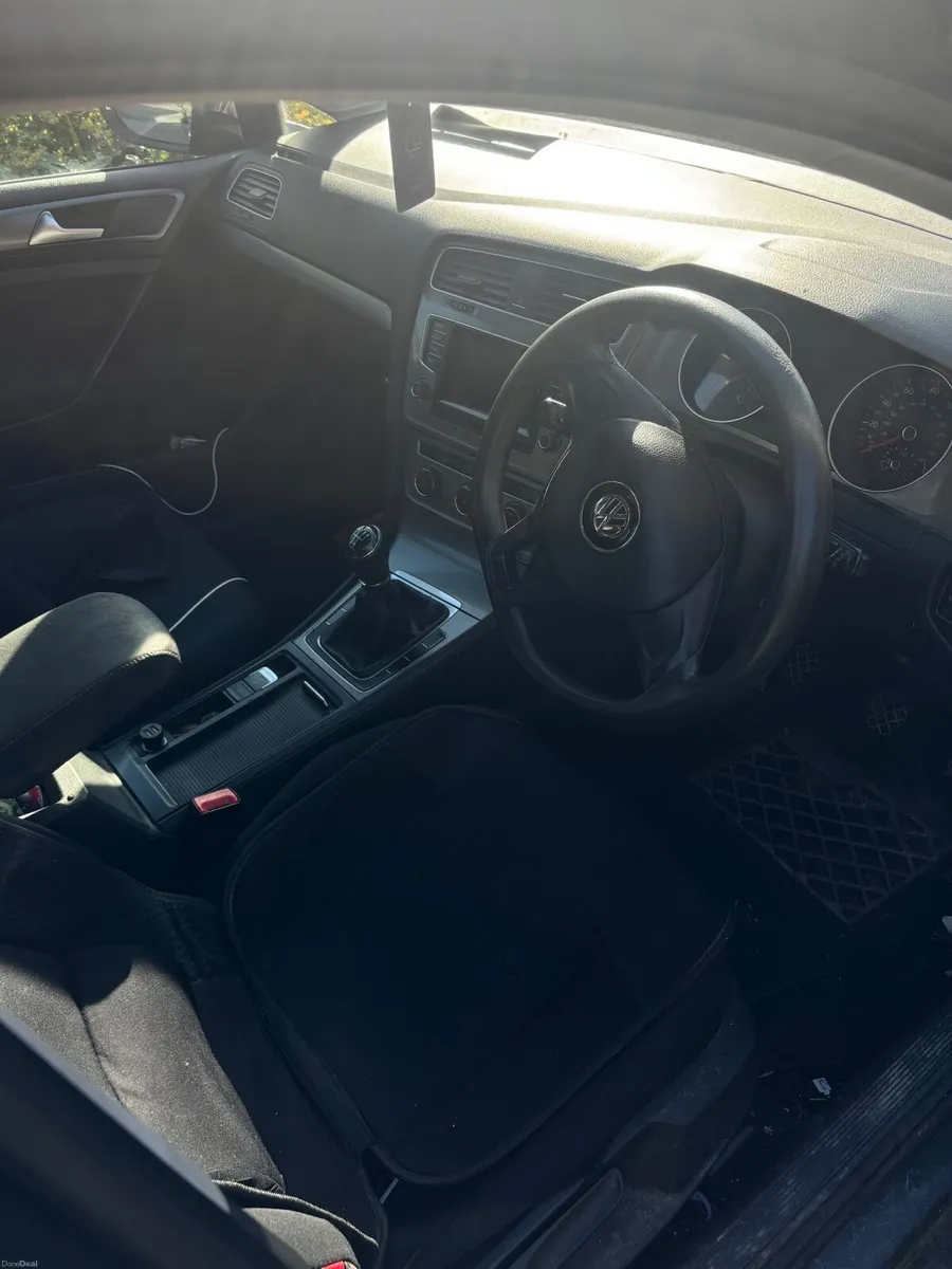 Volkswagen Golf 2013 - Image 2