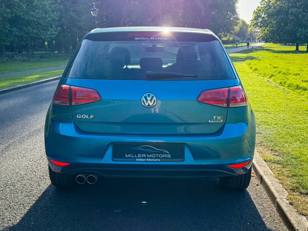 Volkswagen Golf 2016 1.4L DSG (Apple car play) - Image 4
