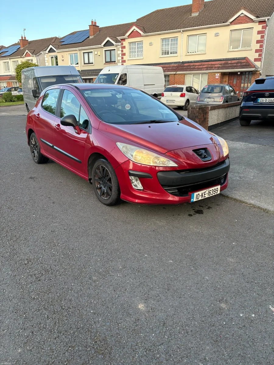 Peugeot 308 - Image 1