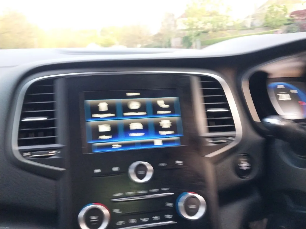 Renault Megane 2016 - Image 2