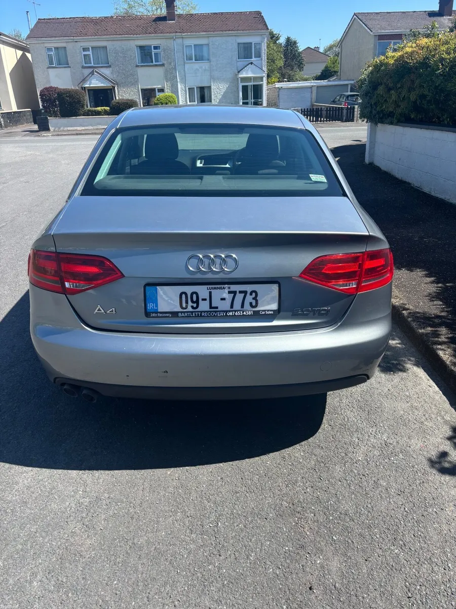 Audi A4 2009 - Image 4