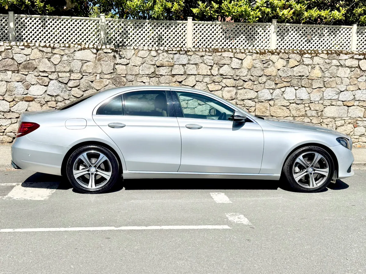 Mercedes-Benz E-Class 2017!!AVANTGARDE!!ONLY66k ML - Image 3