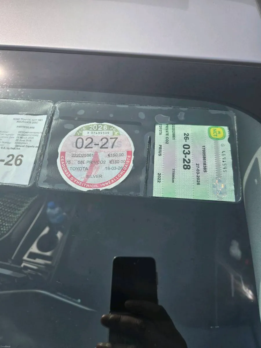 Toyota prius hybrid - Image 4