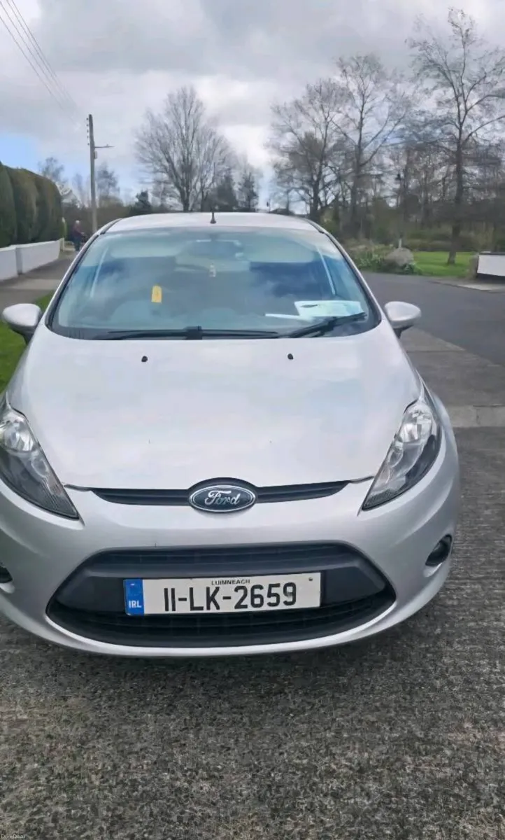 Ford Fiesta 2011 - Image 2
