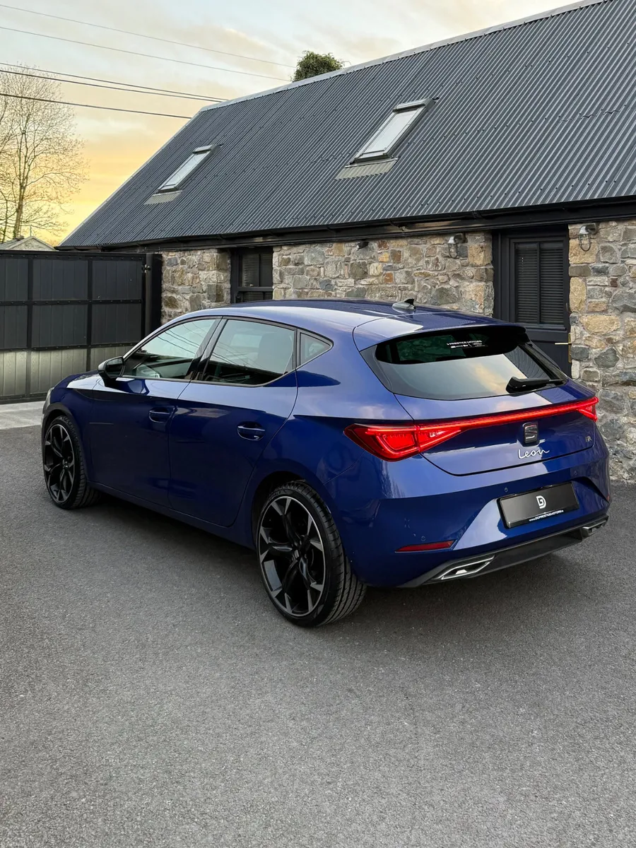 2021 SEAT LEON FR DSG 2.0 TDI 150 BHP - Image 4