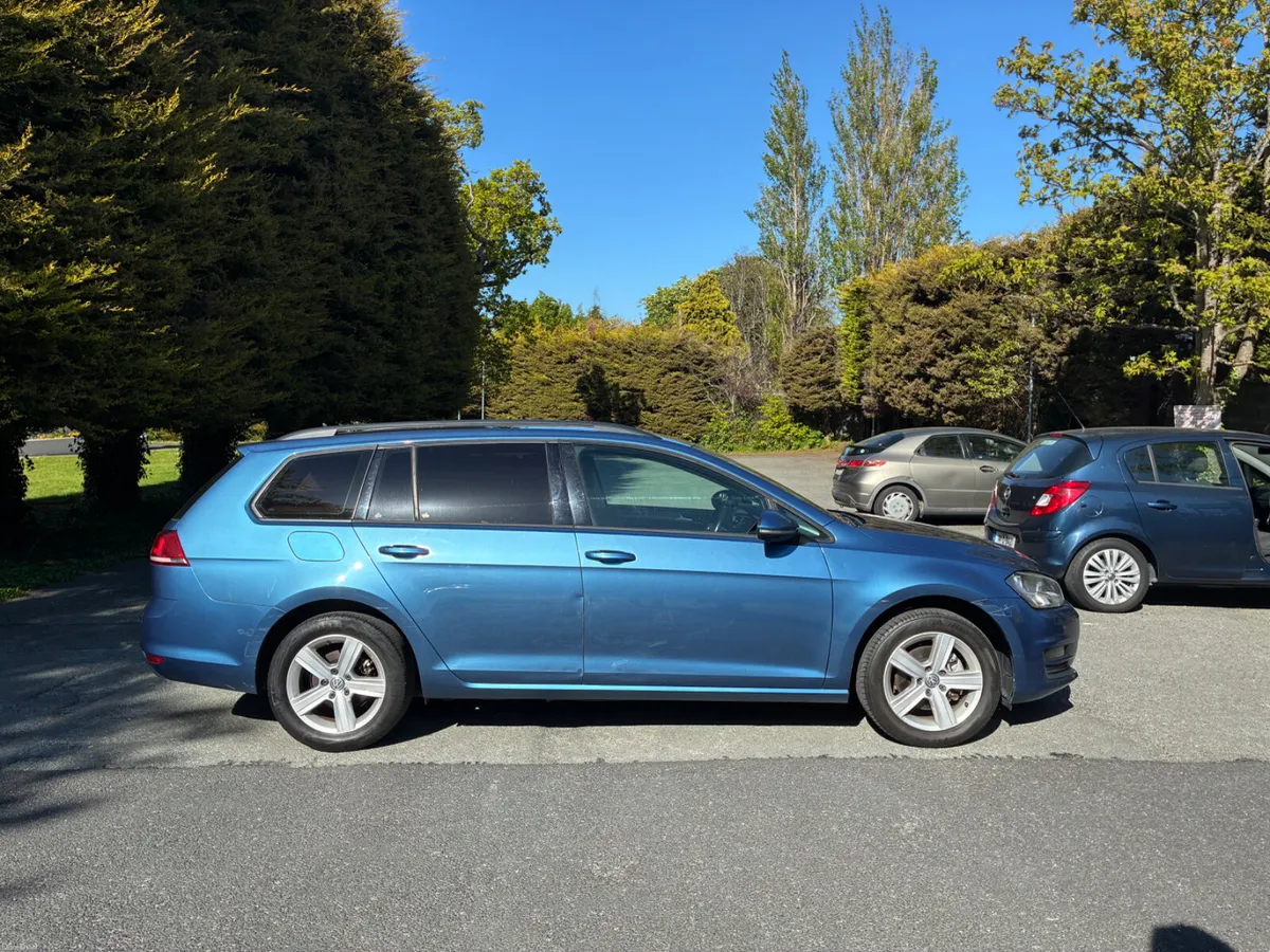 Volkswagen Golf Estate Diesel - Image 2