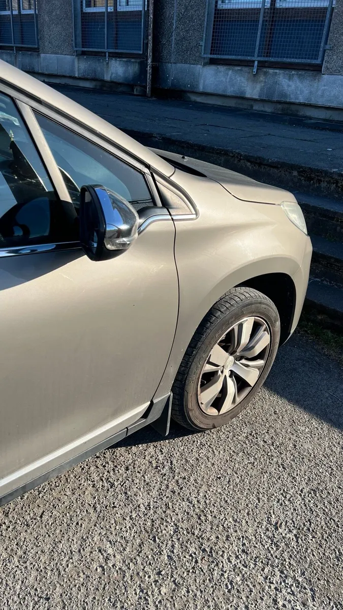 2015 Peugeot 2008 auto diesel has Electrical fault - Image 3