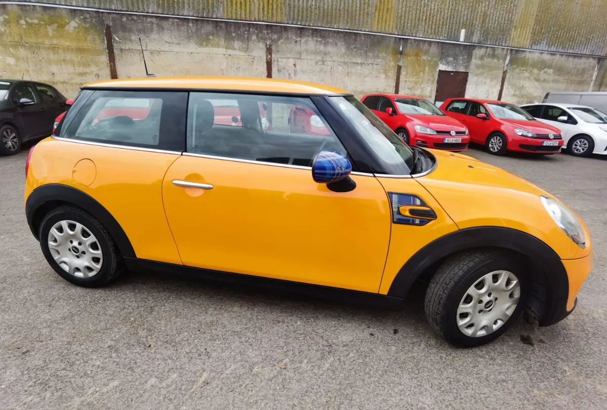 Mini Cooper Automatic 2015 - 54k KM - Image 5