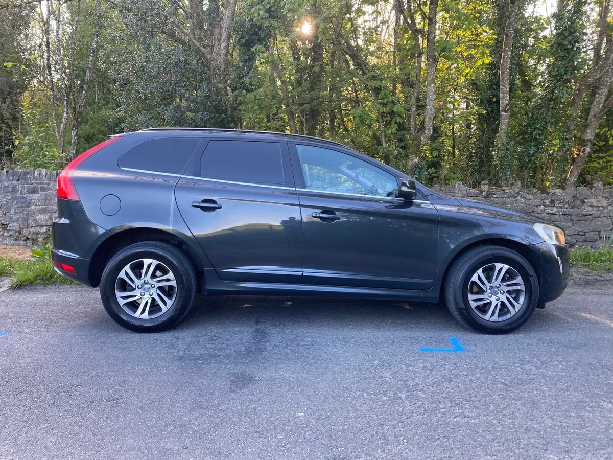 VOLVO XC 60 LUXURY PREMIUM EDITION-D4 - Image 2