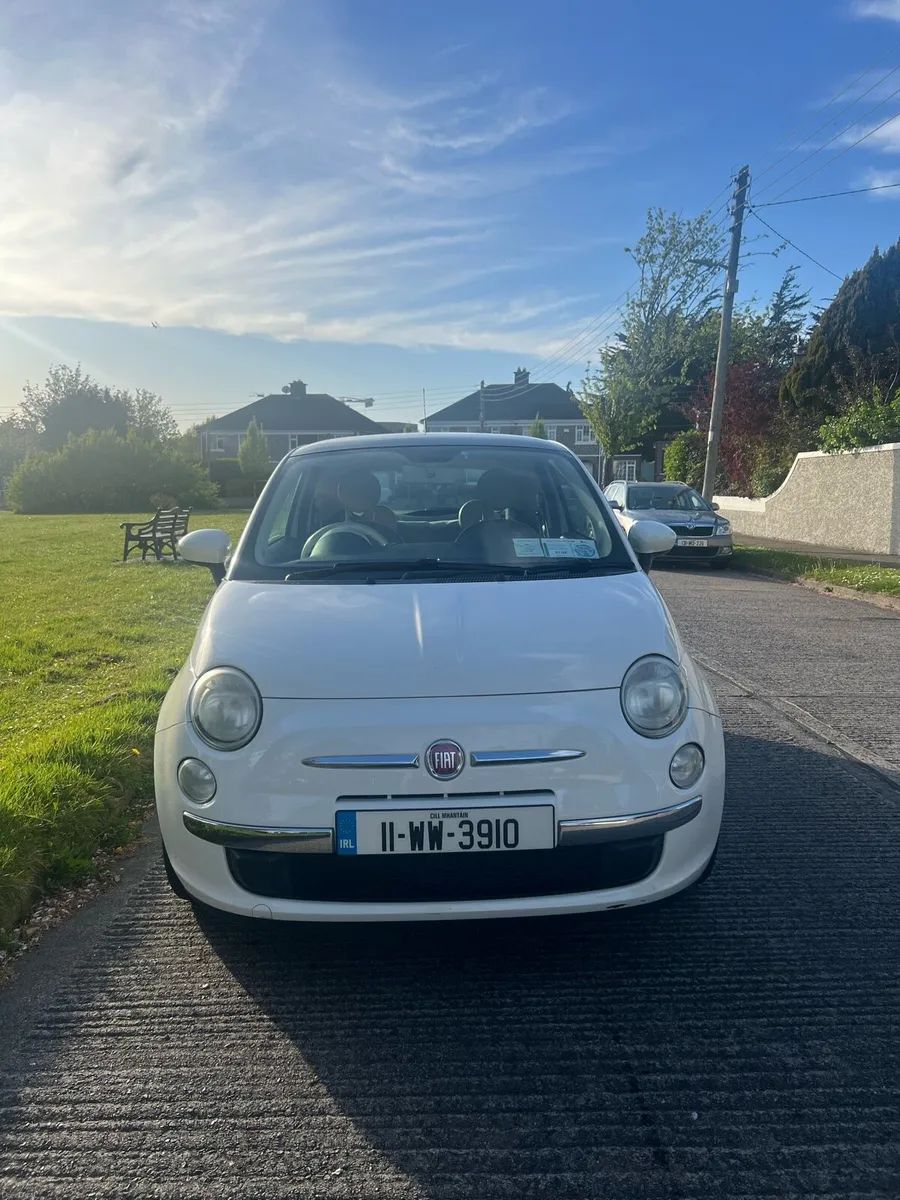 Fiat 500 Lounge 3 Door - Image 2