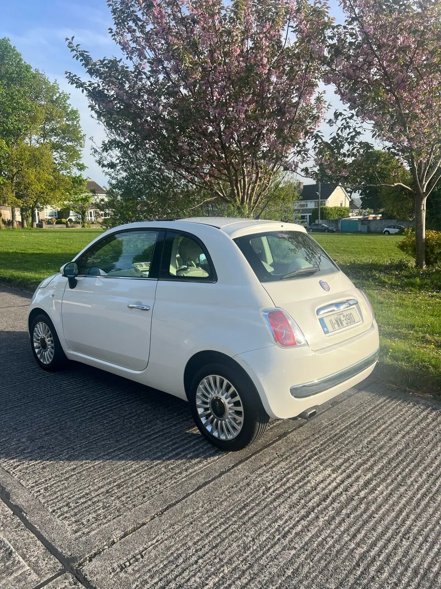 Fiat 500 Lounge 3 Door - Image 3