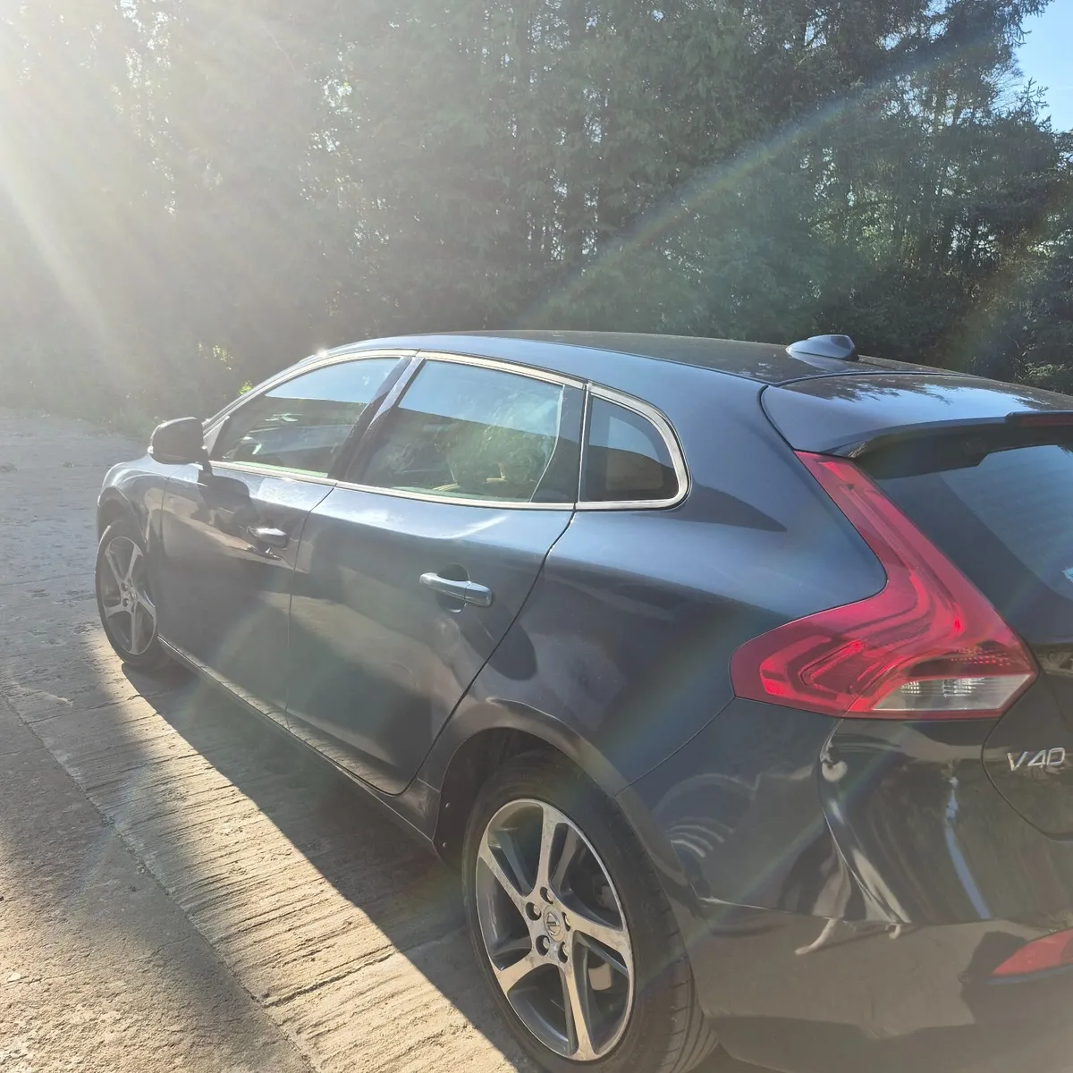 Volvo V40 2018 - Image 1