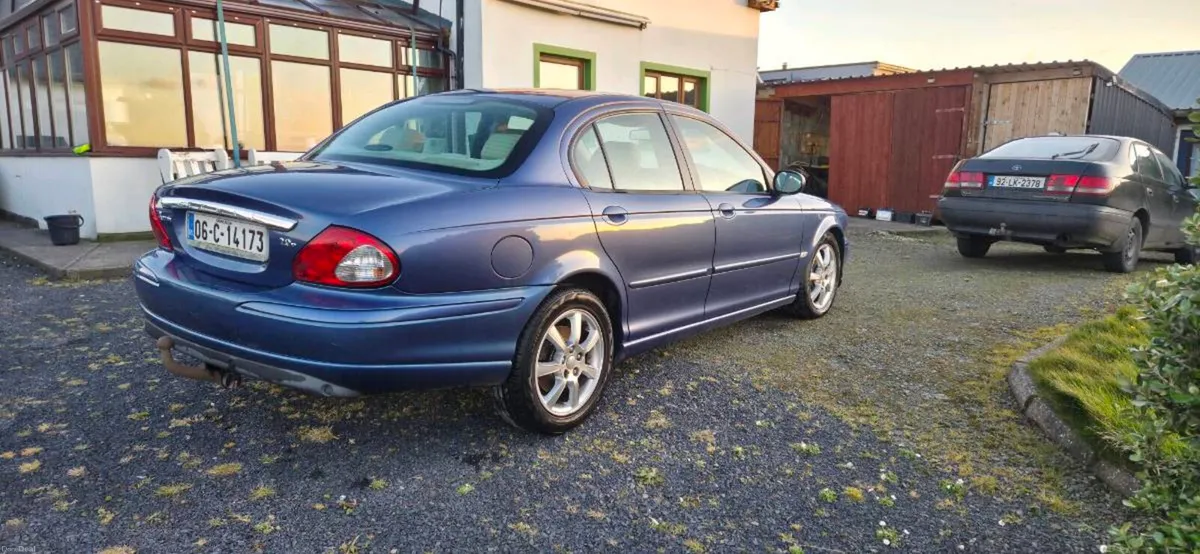 Jaguar X-Type - Image 4