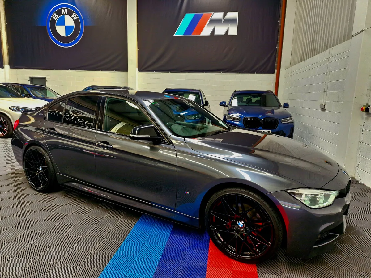 330E M SPORT AUTO ( CRAZY LOW MILES ) - Image 4