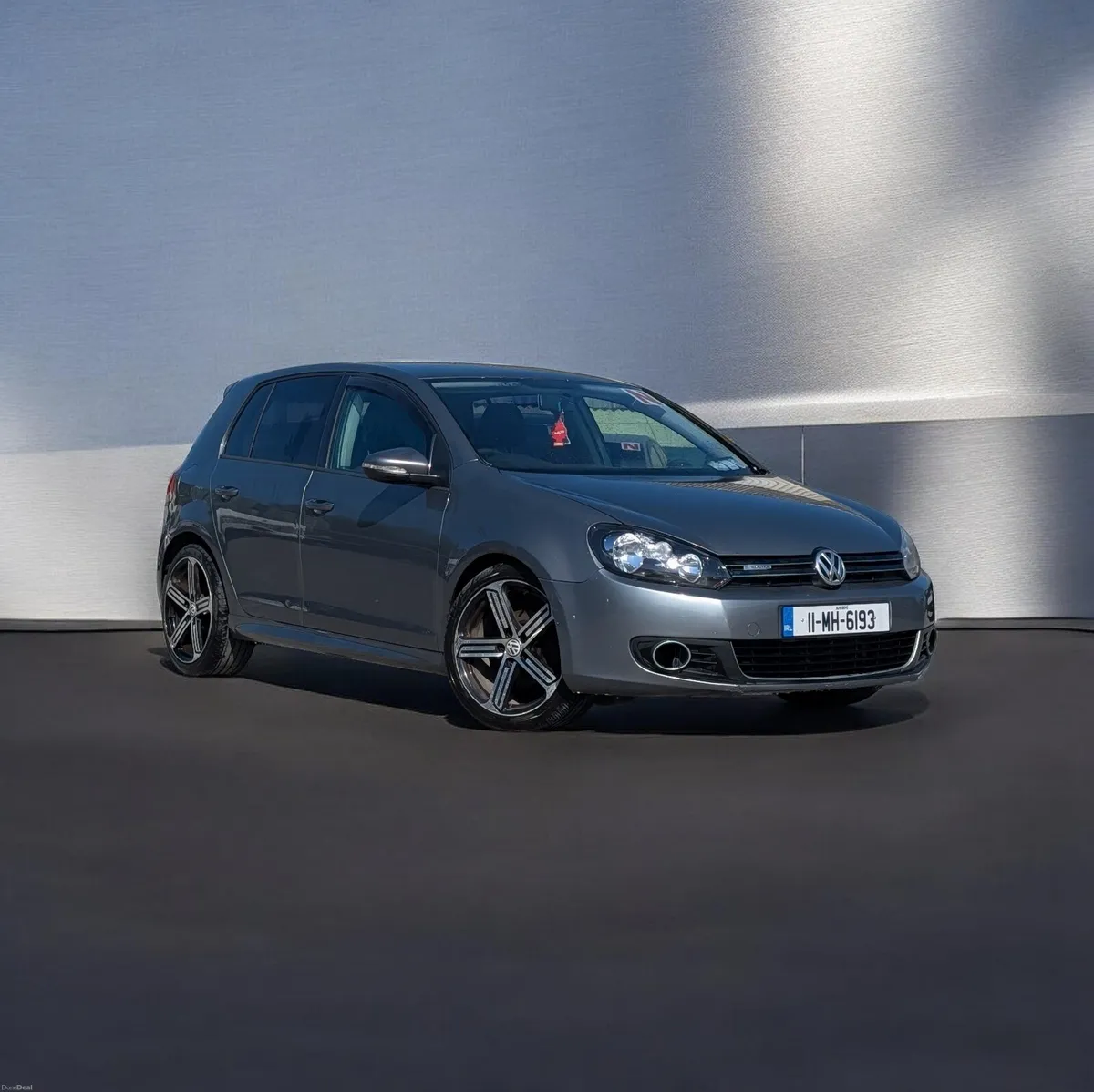2011 Volkswagen Golf 1.6 Diesel - Image 1