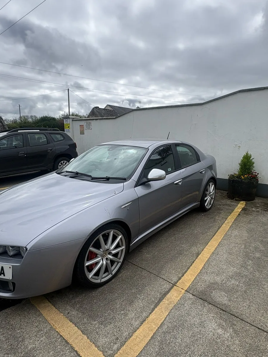 Alfa Romeo 159 - Image 1