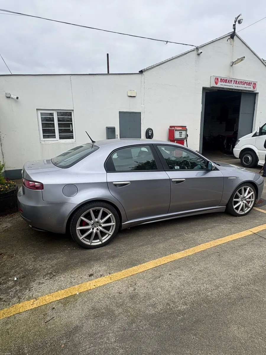 Alfa Romeo 159 - Image 3