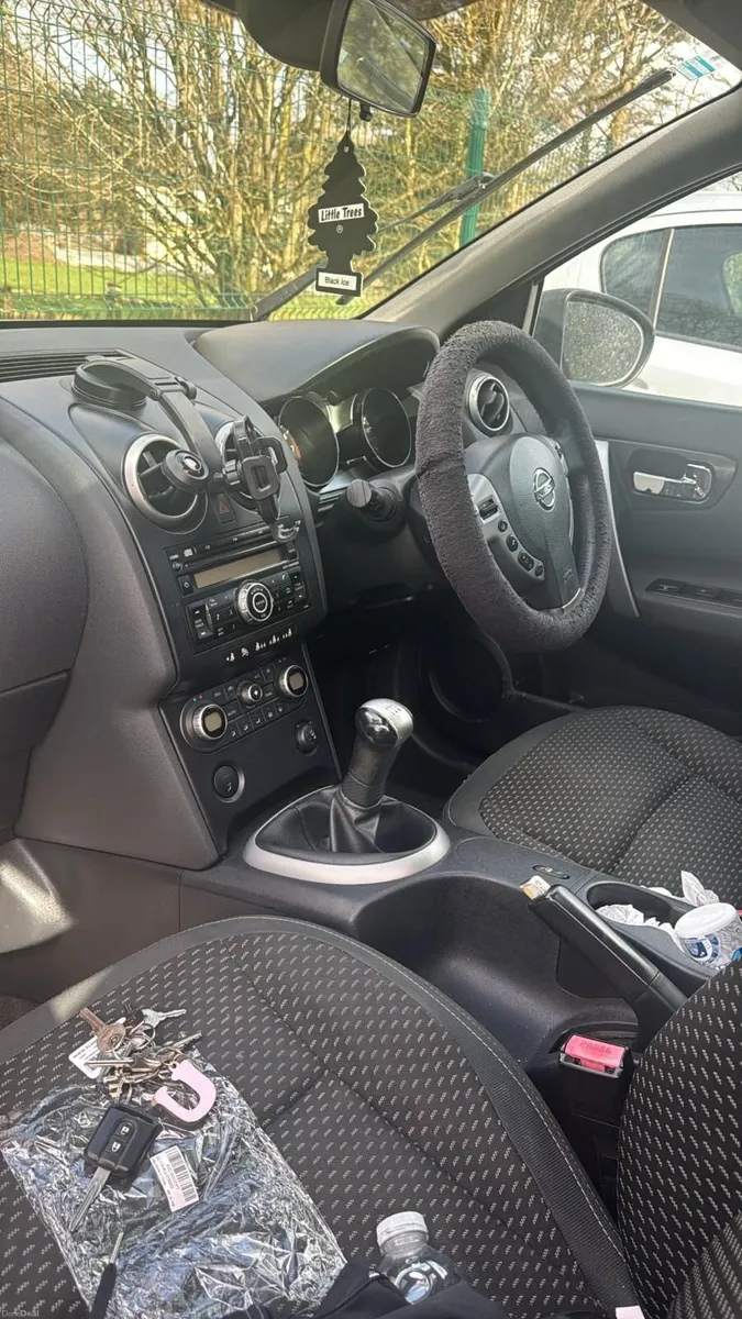 Nissan Qashqai 2010 - Image 4