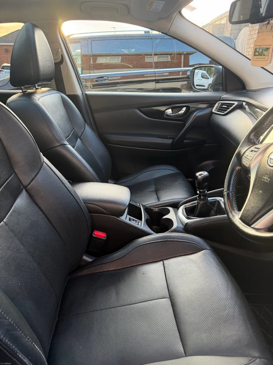 Nissan Qashqai 2017 Low Mileage - Image 5