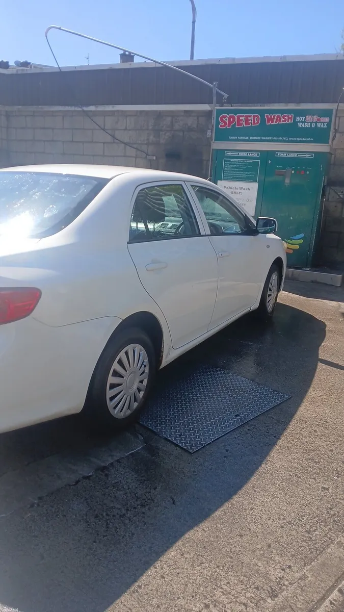 2010 toyota corolla 1.4 diesel nct until October26 - Image 2