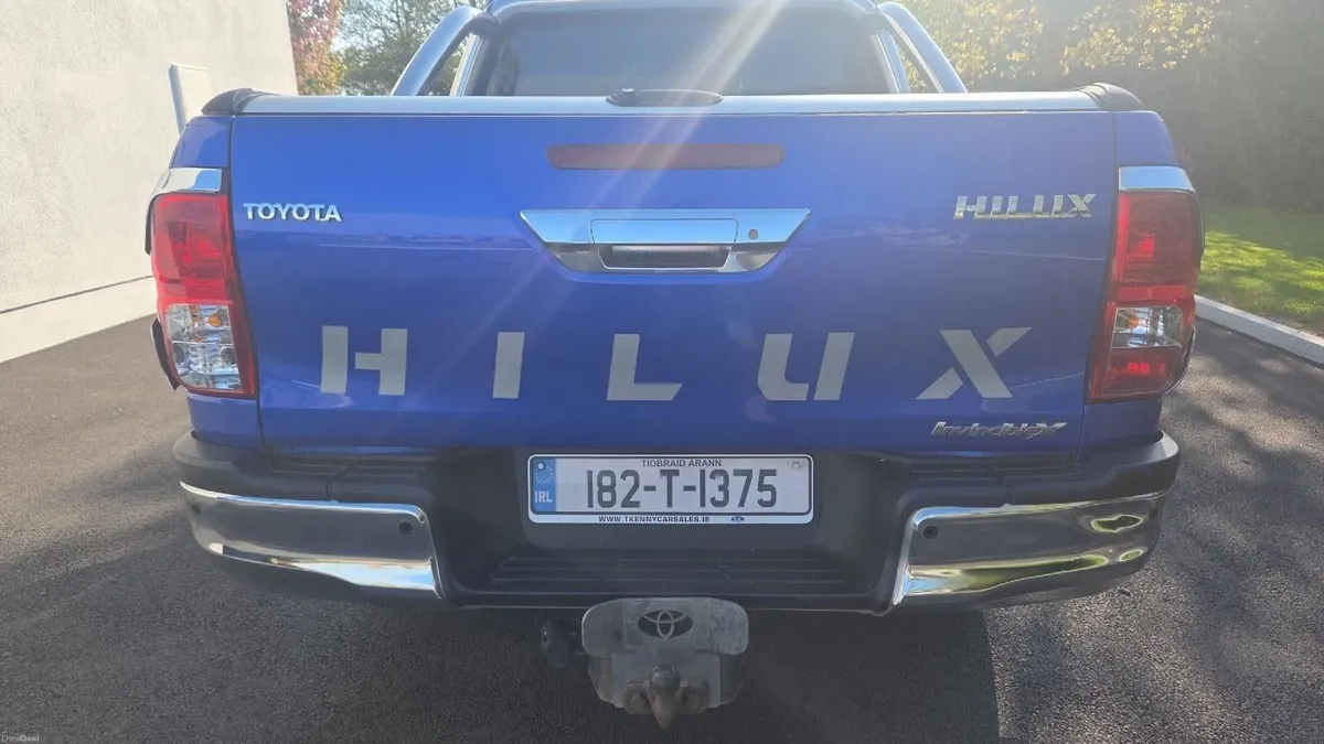 Toyota Hilux 2018 - Image 2