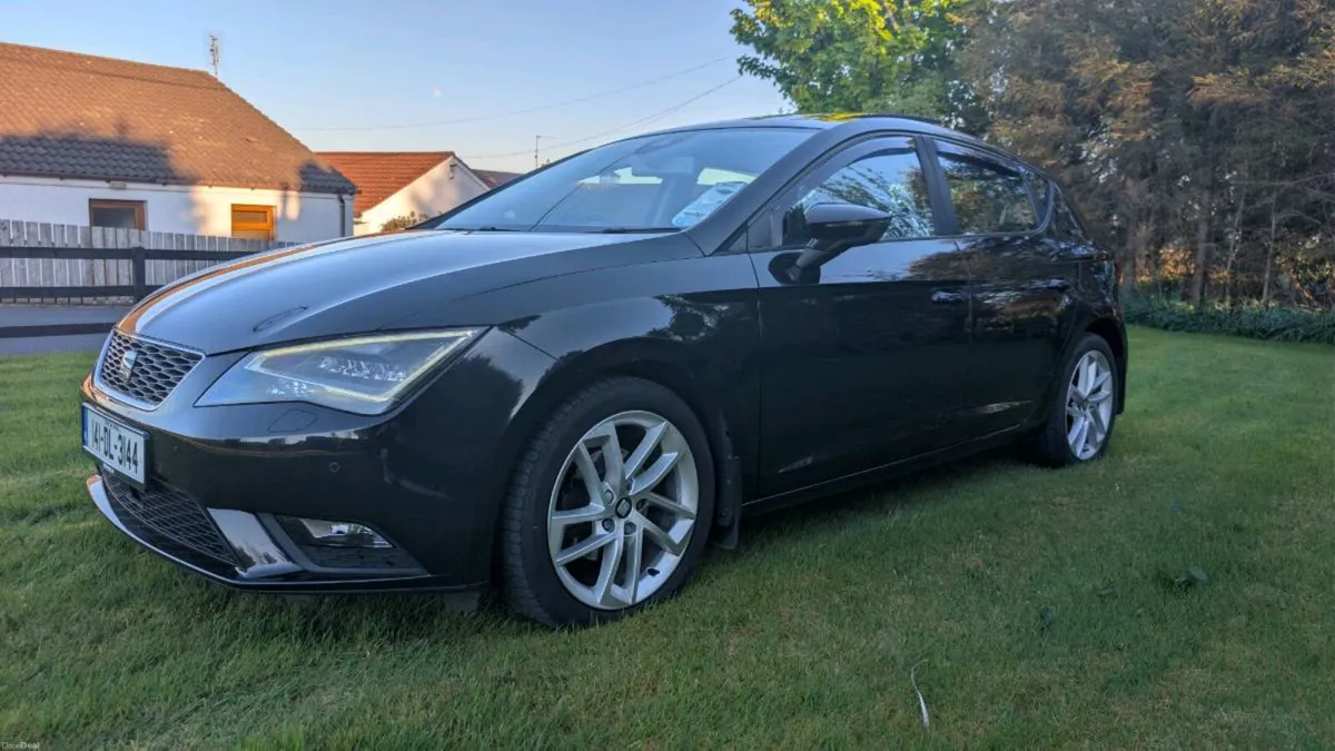 Seat Leon 1.6 TDI SE DSG (low miles) - Image 4