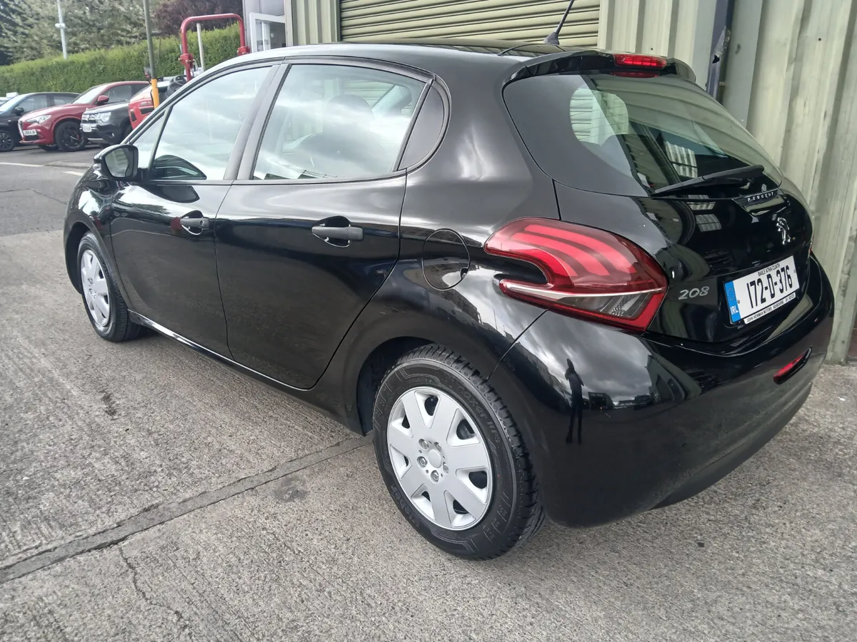 Peugeot 208   2017 - Image 6