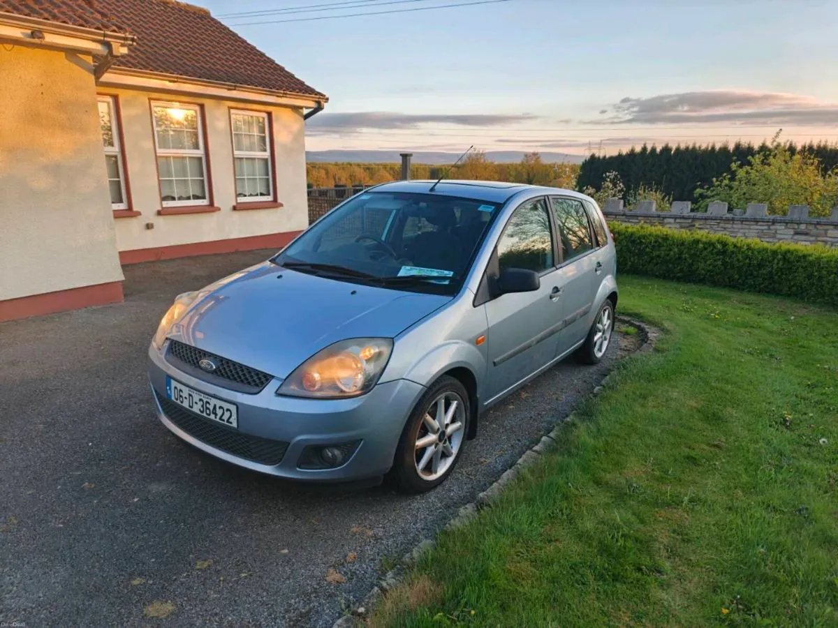 2006 Ford Fiesta, - Image 2