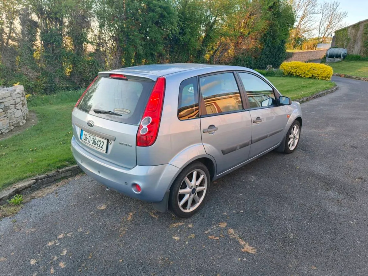 2006 Ford Fiesta, - Image 4