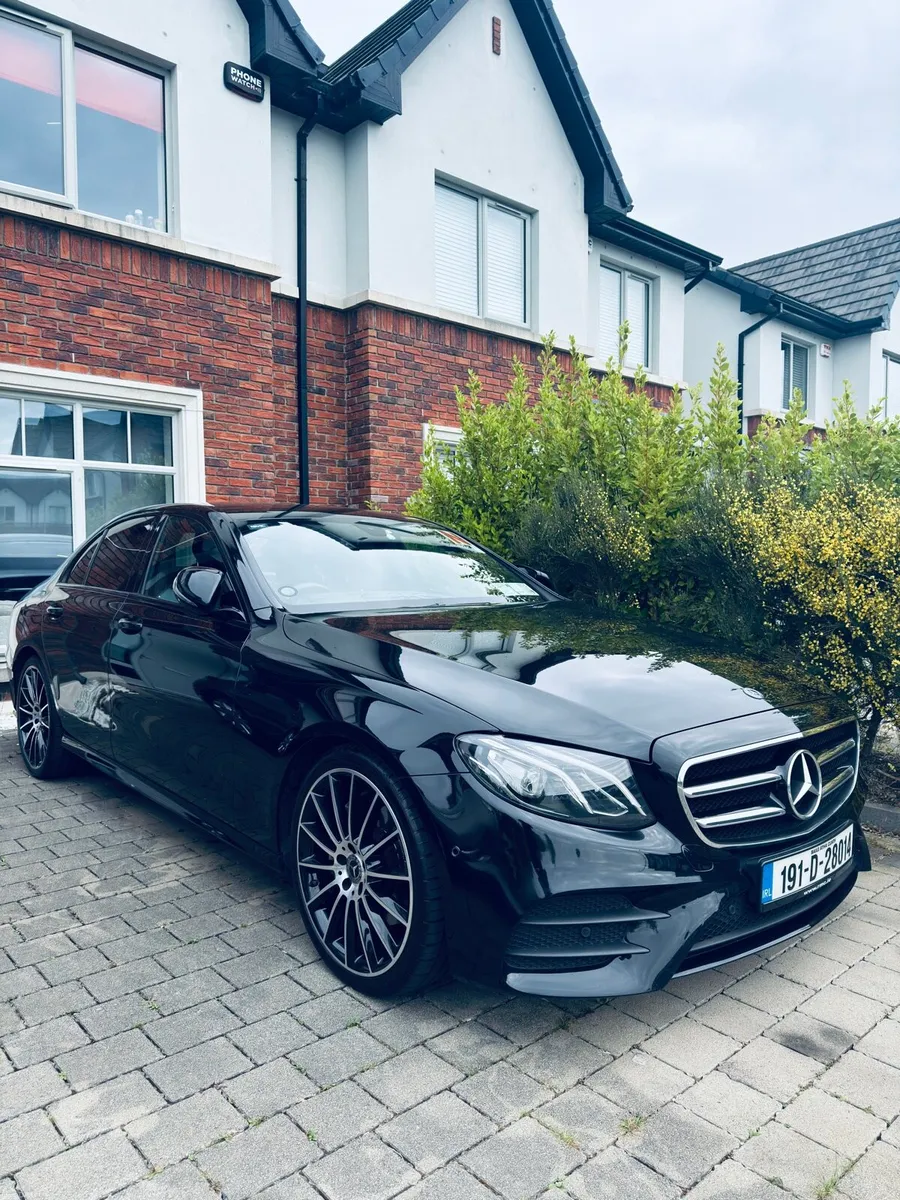 Mercedes-Benz E-Class E220d - Image 1