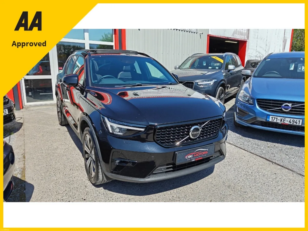 Volvo XC40 2023 T5 Ultimate Petrol Plug In Hybird - Image 3