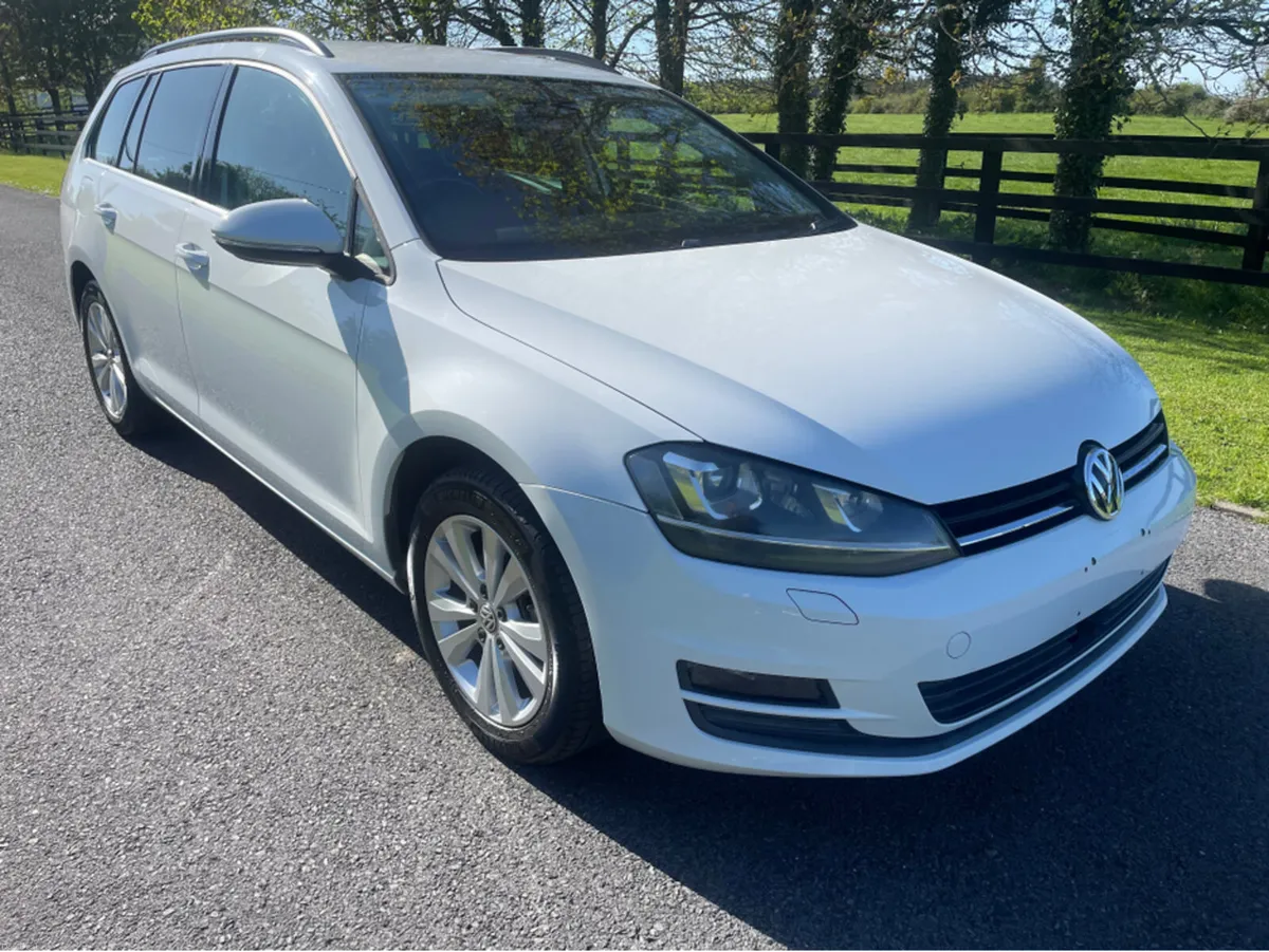 Volkswagen Golf Comfort line estate - Image 1