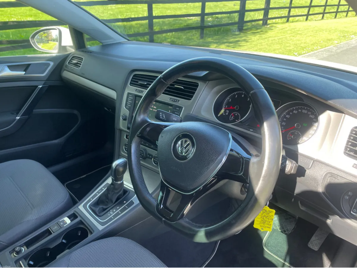 Volkswagen Golf Comfort line estate - Image 3