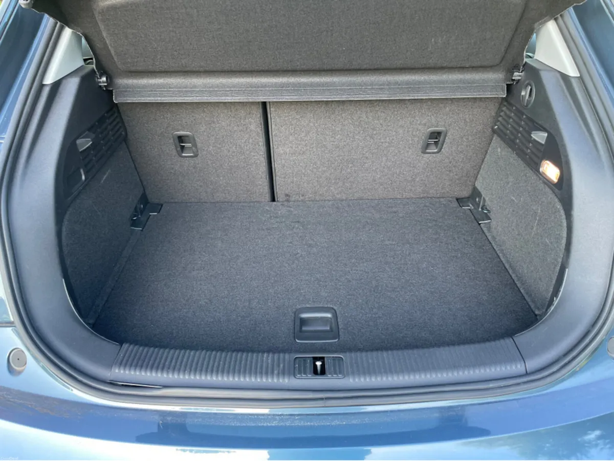 Audi A1 1.0 auto - Image 2